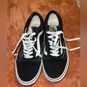 Vans Men's Classic Black and White Sneakers
